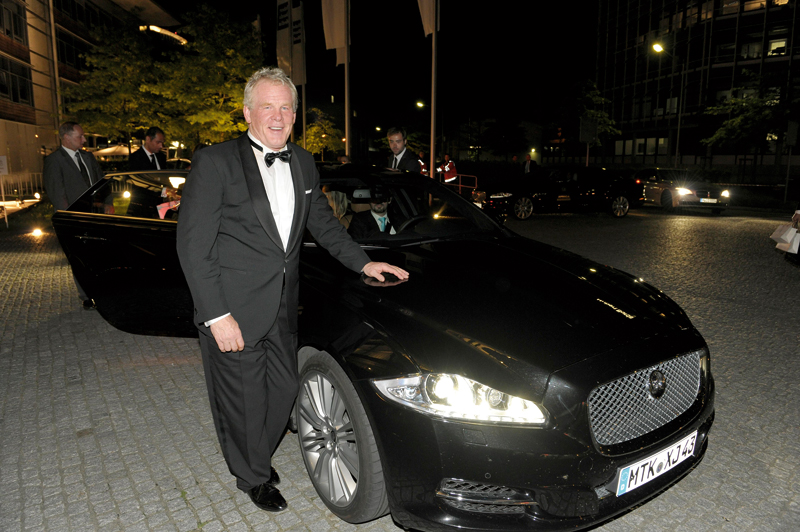 Mit dem Jaguar XJ zur UNICEF-Gala in Wiesbaden