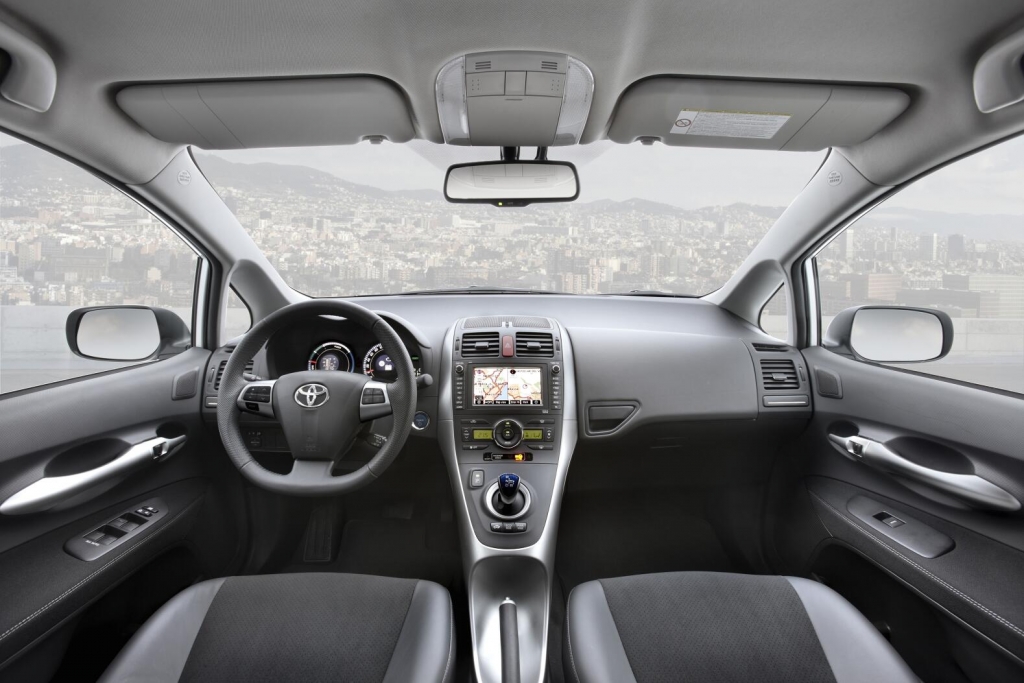 Niedrige Wartungskosten beim neuen Toyota Auris Hybrid
