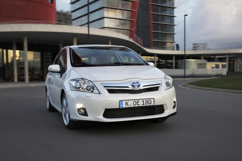 Niedrige Wartungskosten beim neuen Toyota Auris Hybrid