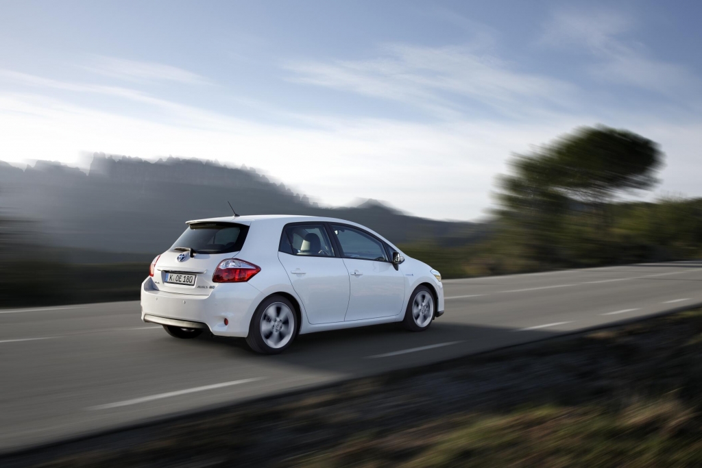 Niedrige Wartungskosten beim neuen Toyota Auris Hybrid