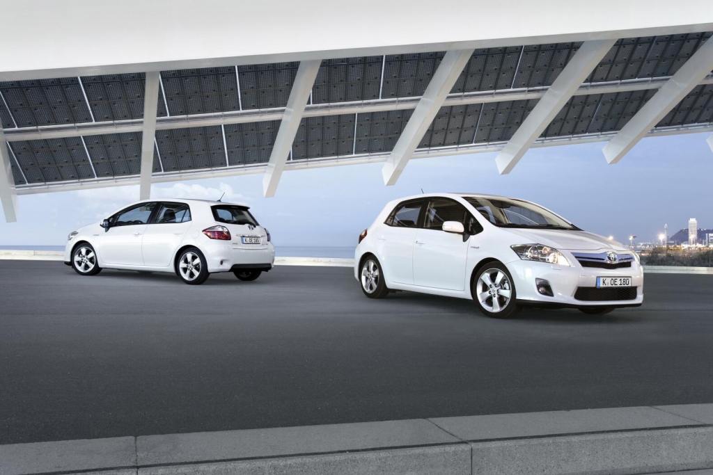 Niedrige Wartungskosten beim neuen Toyota Auris Hybrid