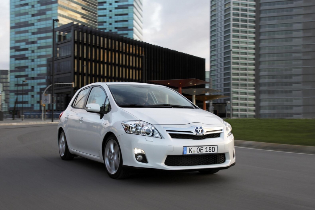 Niedrige Wartungskosten beim neuen Toyota Auris Hybrid