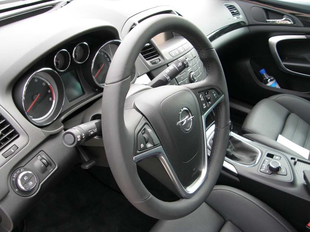Opel Insignia Sports Tourer 2.0 CDTI 4x4: Diesel(n) auf allen Vieren