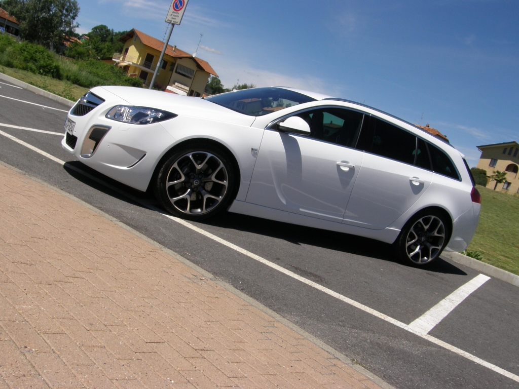 Opel Insignia Sports Tourer 2.0 CDTI 4x4: Diesel(n) auf allen Vieren