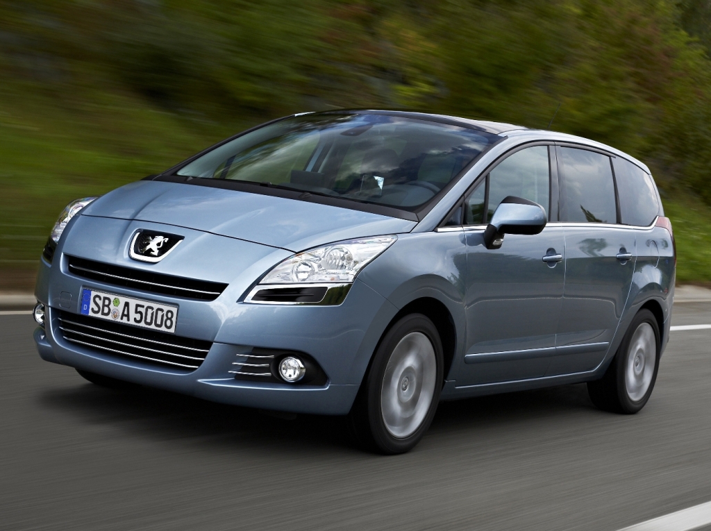 Peugeot 5008.