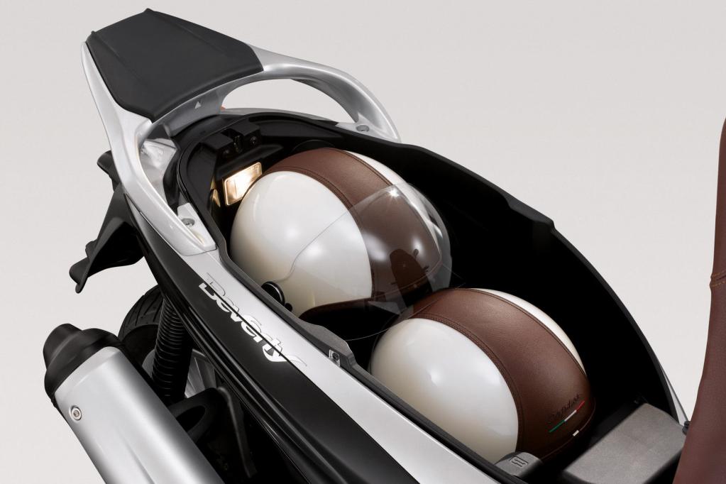 Piaggio Beverly 300i.e.: Neuer Design-Scooter 