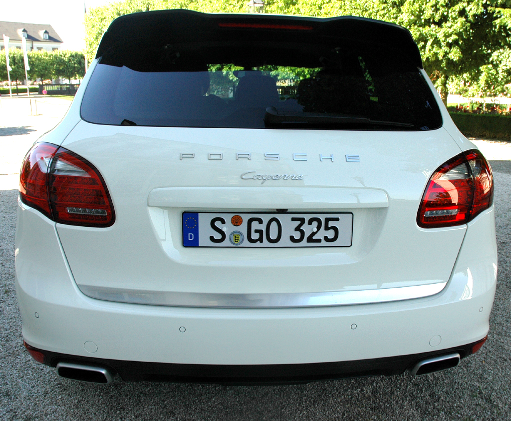 Porsche Cayenne Sechszylinder: Blick auf die Heckpartie. 