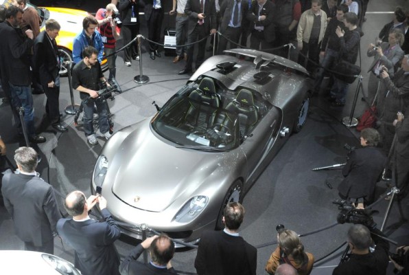 Porsche Zwischenholding GmbH Konzern stark in schwierigem Umfeld