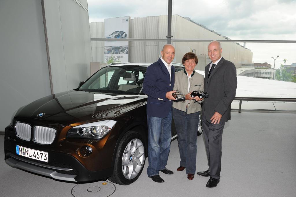 Rosi Mittermaier und Christian Neureuther werden Wintersportbotschafter der BMW Group