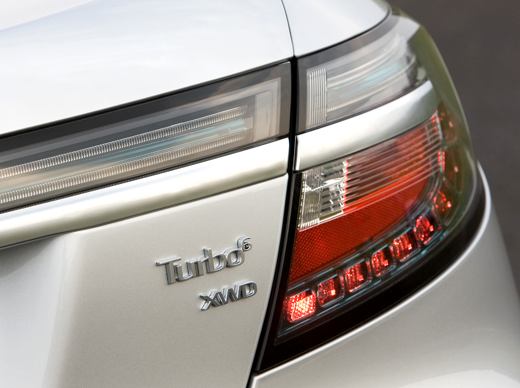 Saab 9-5: Leuchteinheit hinten mit Schriftzug.