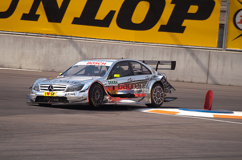 Spengler siegt auf dem EuroSpeedway und baut Gesamtführung aus 