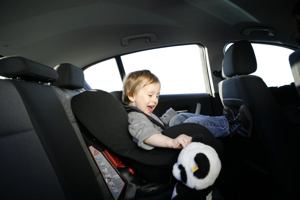 Statistik: 42 Prozent aller Kinder im Auto falsch gesichert 