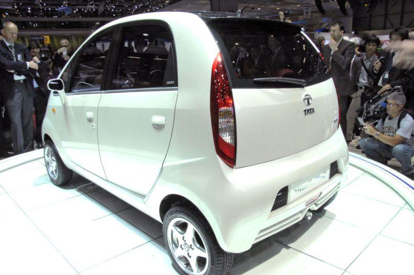 Tata Nano: Mofa mit Dach 