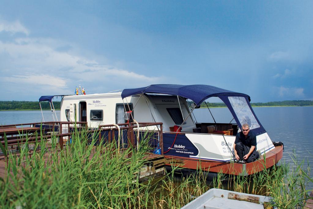 Technus Water Camper: Schwimmender Wohnwagen 