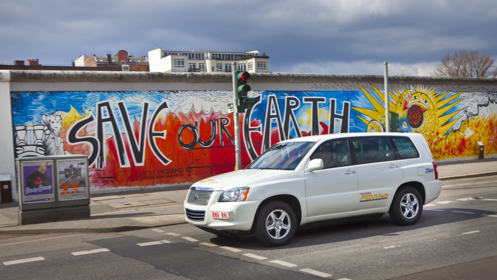 Toyota FCHV-adv: Unauffällig in die Zukunft 