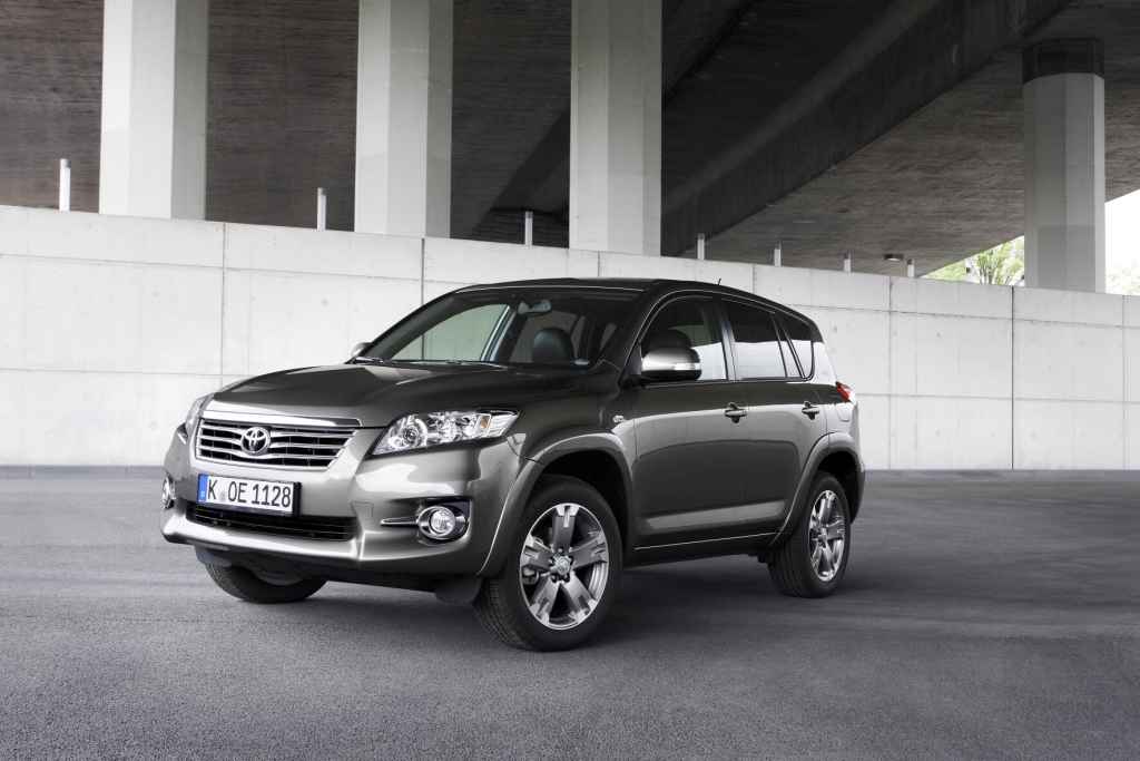 Toyota RAV4: Veteran der SUV-Bewegung mit neuer Front 