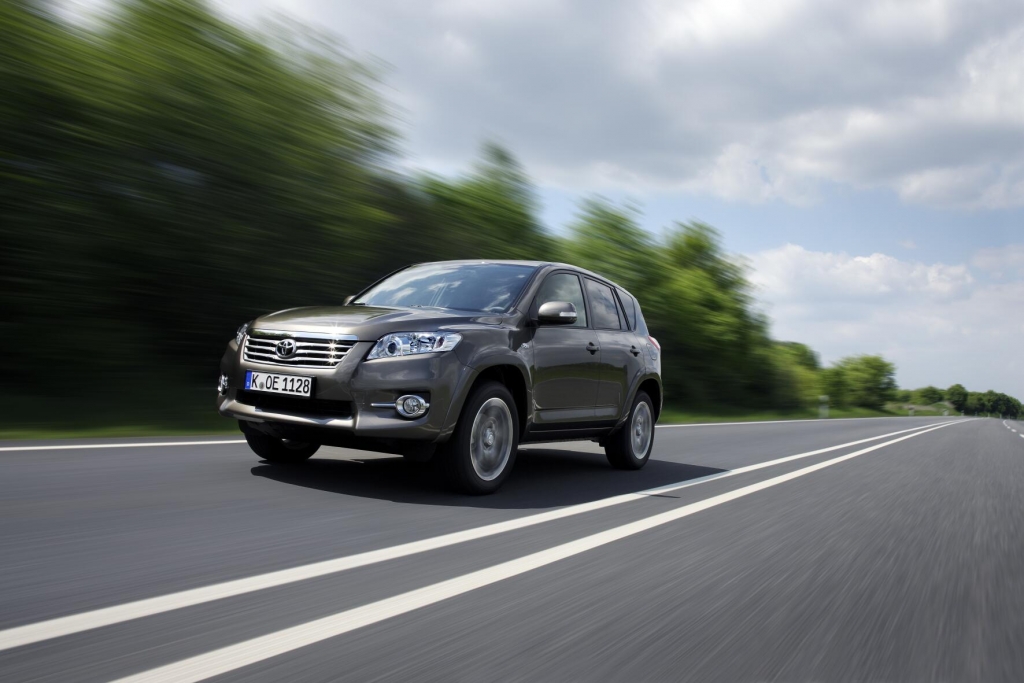 Toyota RAV4: Veteran der SUV-Bewegung mit neuer Front 
