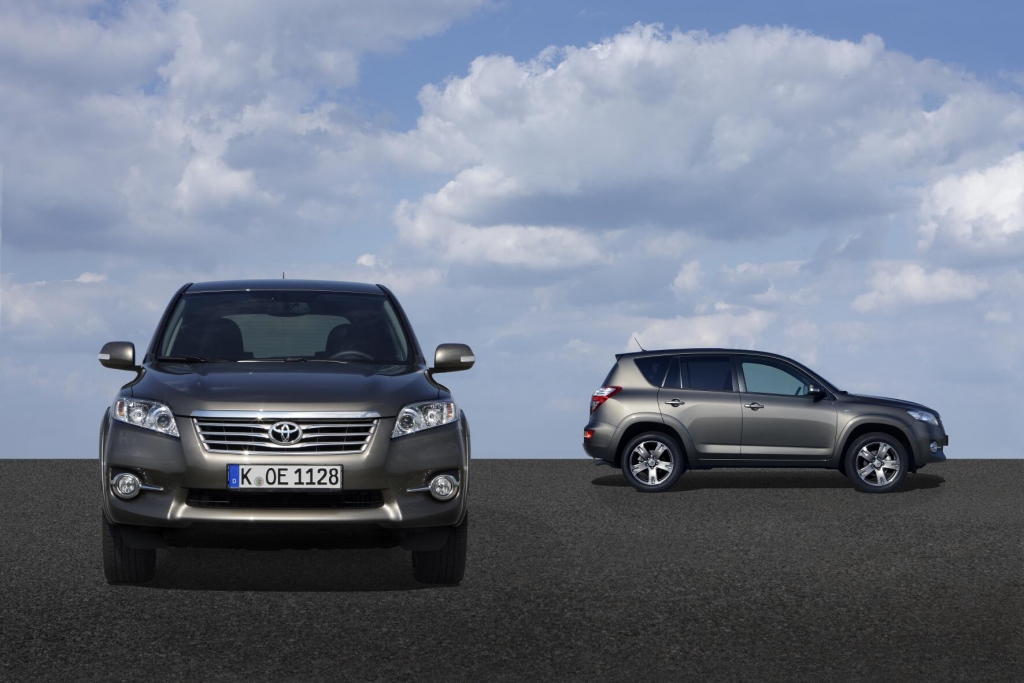 Toyota RAV4: Veteran der SUV-Bewegung mit neuer Front 
