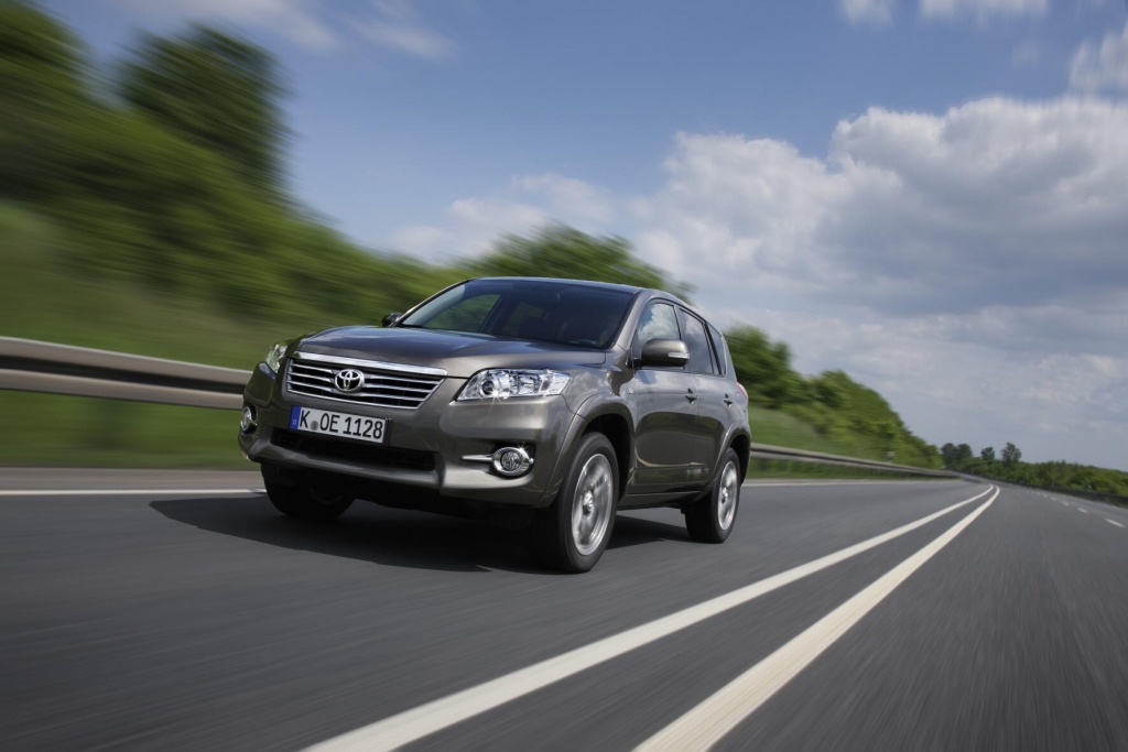 Toyota RAV4: Veteran der SUV-Bewegung mit neuer Front 