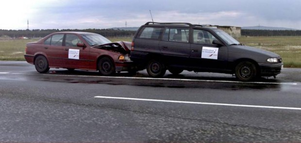 Unfall-Test: Auch Stuntman chancenlos 