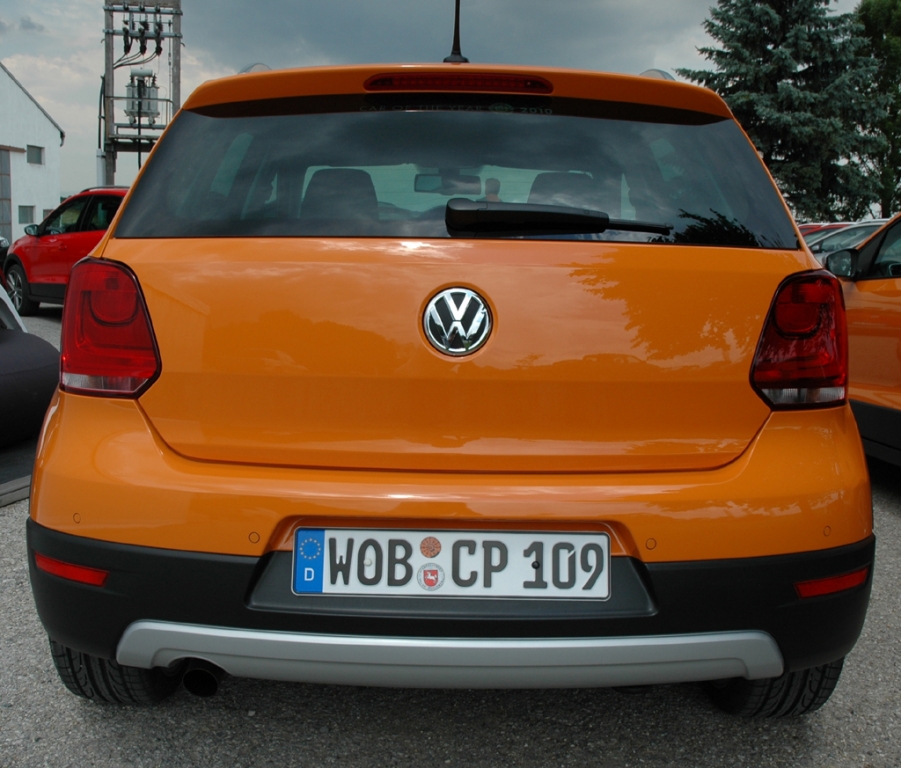 VW CrossPolo: Die Heckklappe verläuft steil nach unten.