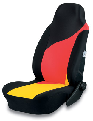 WM-Accessoires für`s Auto! Eigentlich auch waaaahnsinnig uncool, doch dank WM-Fieber wieder erlaubt: Schonsitzbezüge für Ihr liebstes Gefährt. Zu haben für 4,99 Euro bei http://www.atu.de/online-shop