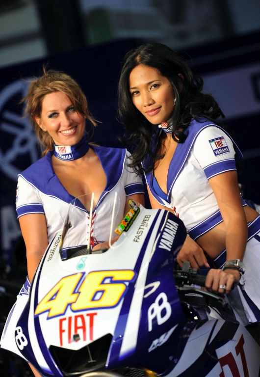 Yamaha World Superbike Team sucht „Miss Yamaha Racing 2010“