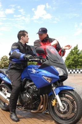 ''Eiserner Hintern'' für Motorradfahrer 