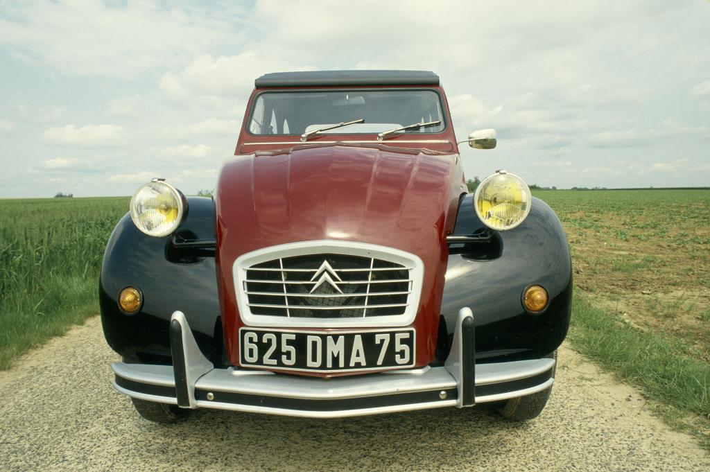  Rudi Mentär und seine Citroën: Warten auf Petrus