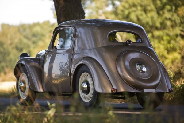 Škoda zeigt historischen Prototypen auf Schloss Dyck