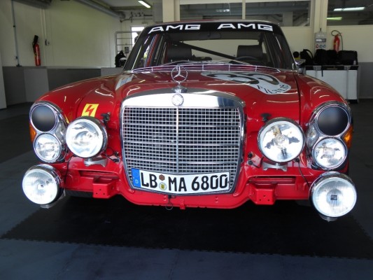 AMG in Le Castellet: Zeitreise mit der ''roten Sau''