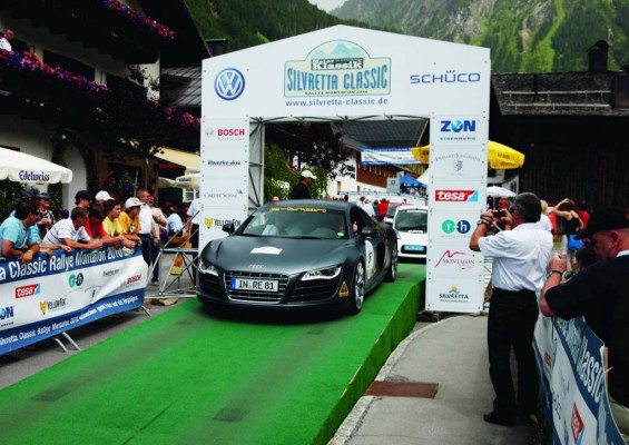 Audi R8 e-tron bei der ''Silvretta E-Auto Rallye'': Tradition und Moderne auf Tour
