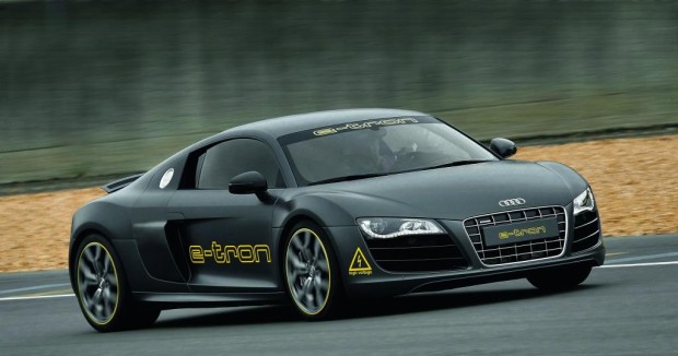 Audi R8 e-tron startet bei der Silvretta E-Auto Rallye