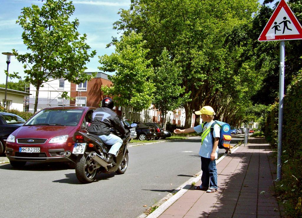 Autofahrer müssen auf die ABC-Schützen achten.