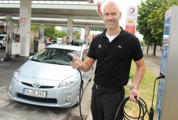 Bahnfahrer können auf Toyota Prius Plug-in umsteigen 