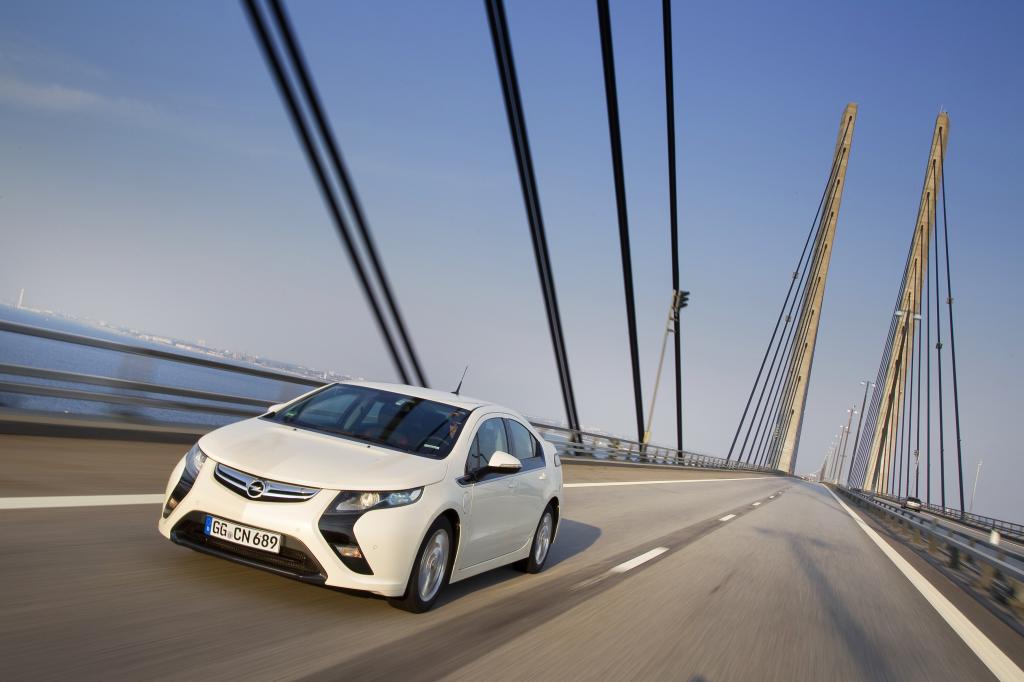 Der Gewinner, António Gonçalves aus Portugal, wird einer der ersten Ampera-Fahrer in Europa sein.