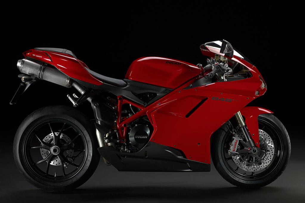 Ducati: 848 kommt ''evolutioniert'' ins neue Modelljahr 