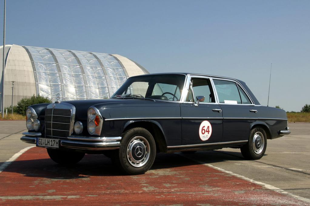 Eine Zeitreise im Mercedes-Benz 300 SEL 3.5 