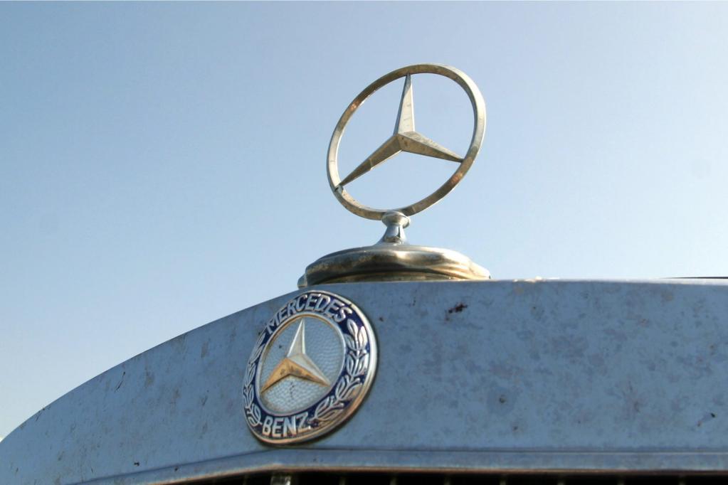 Eine Zeitreise im Mercedes-Benz 300 SEL 3.5 