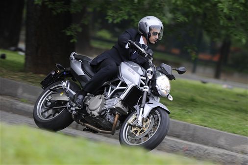 Fahrbericht Aprilia NA 850 Mana: Stufen- aber nicht taktlos 