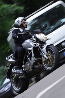 Fahrbericht Aprilia NA 850 Mana: Stufen- aber nicht taktlos 