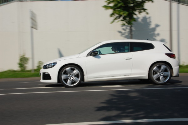 Fahrbericht VW Scirocco R 2.0 l TSI mit 265 PS: Bolide mit Familienoption
