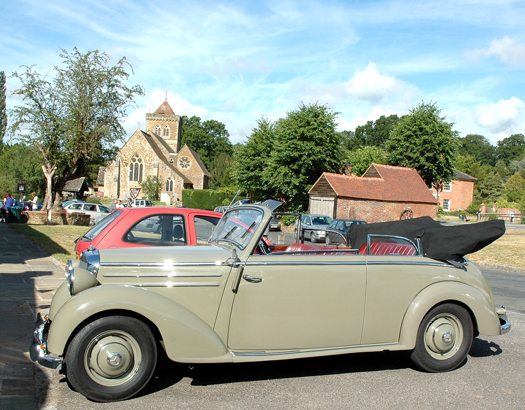 Festival of Speed: Mercedes 170S Cabrio, Baujahr 1950, vier Zylinder, 52 PS.