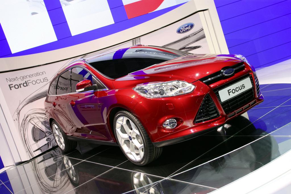 Ford Focus wird auf Alpenpass getestet
