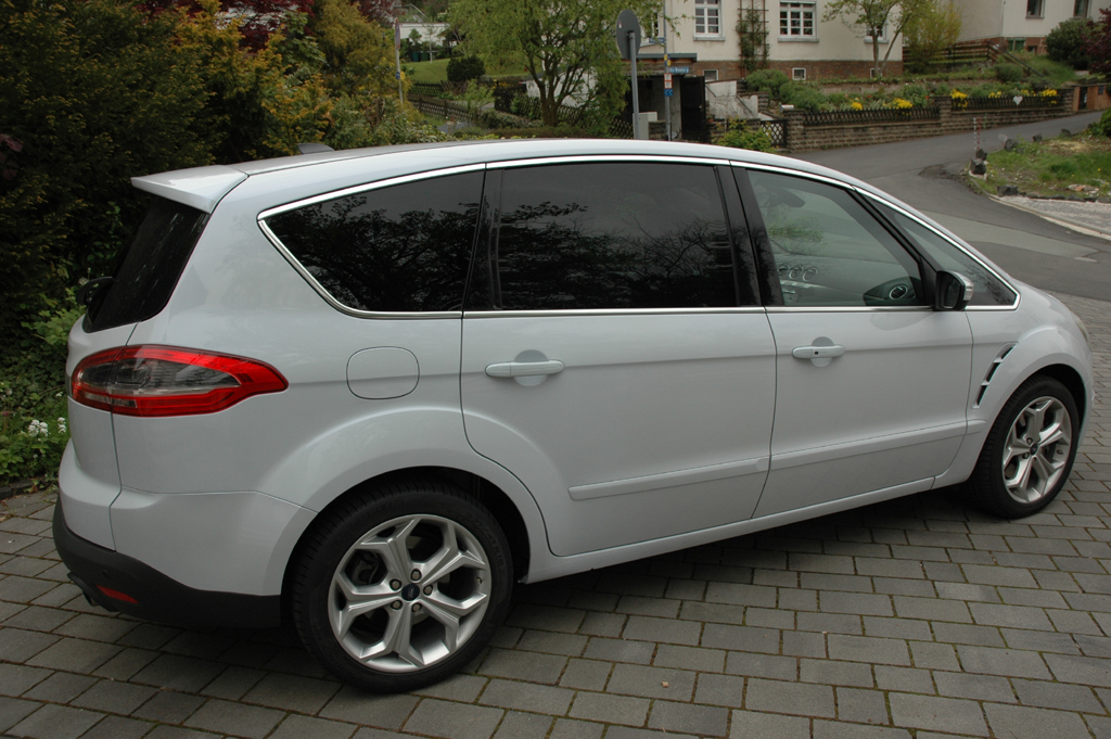 Ford S-Max Ecoboost: Seitenansicht.