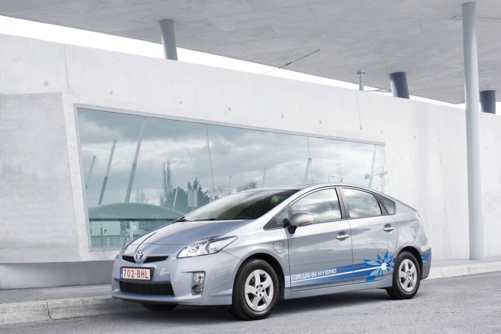 Größere Reichweite für Toyota Prius Plug-In