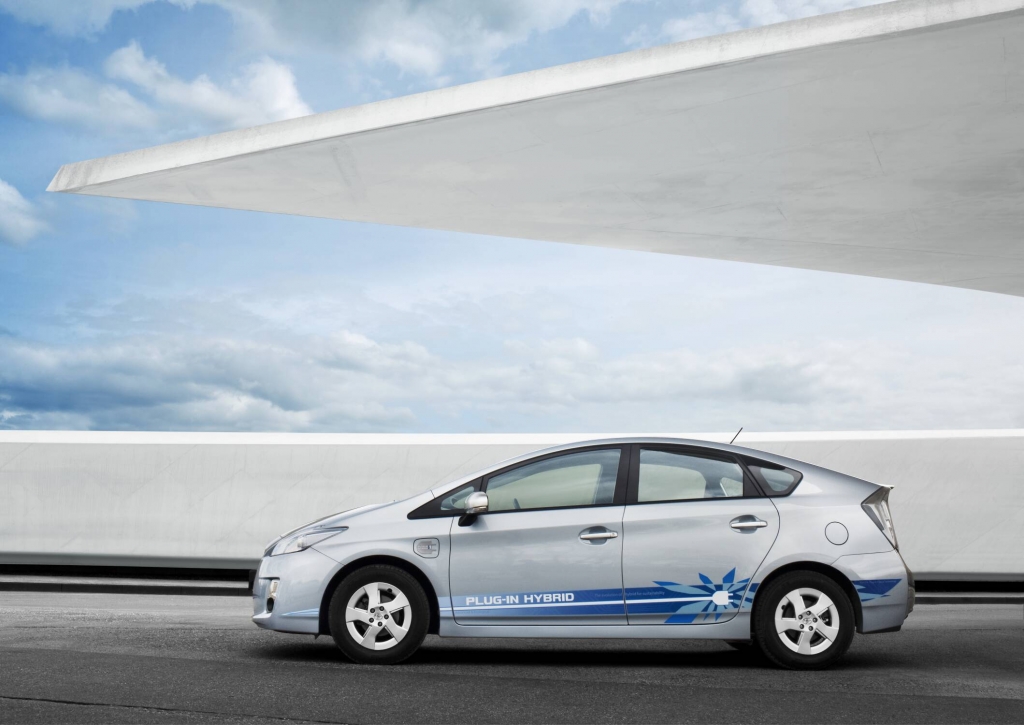 Größere Reichweite für Toyota Prius Plug-In