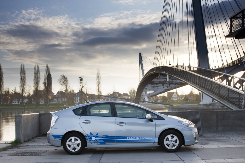 Größere Reichweite für Toyota Prius Plug-In