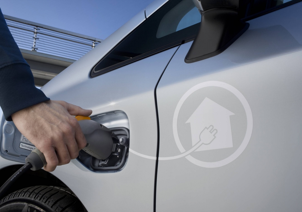 Größere Reichweite für Toyota Prius Plug-In