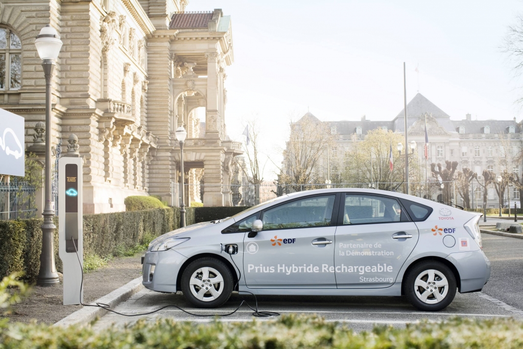 Größere Reichweite für Toyota Prius Plug-In